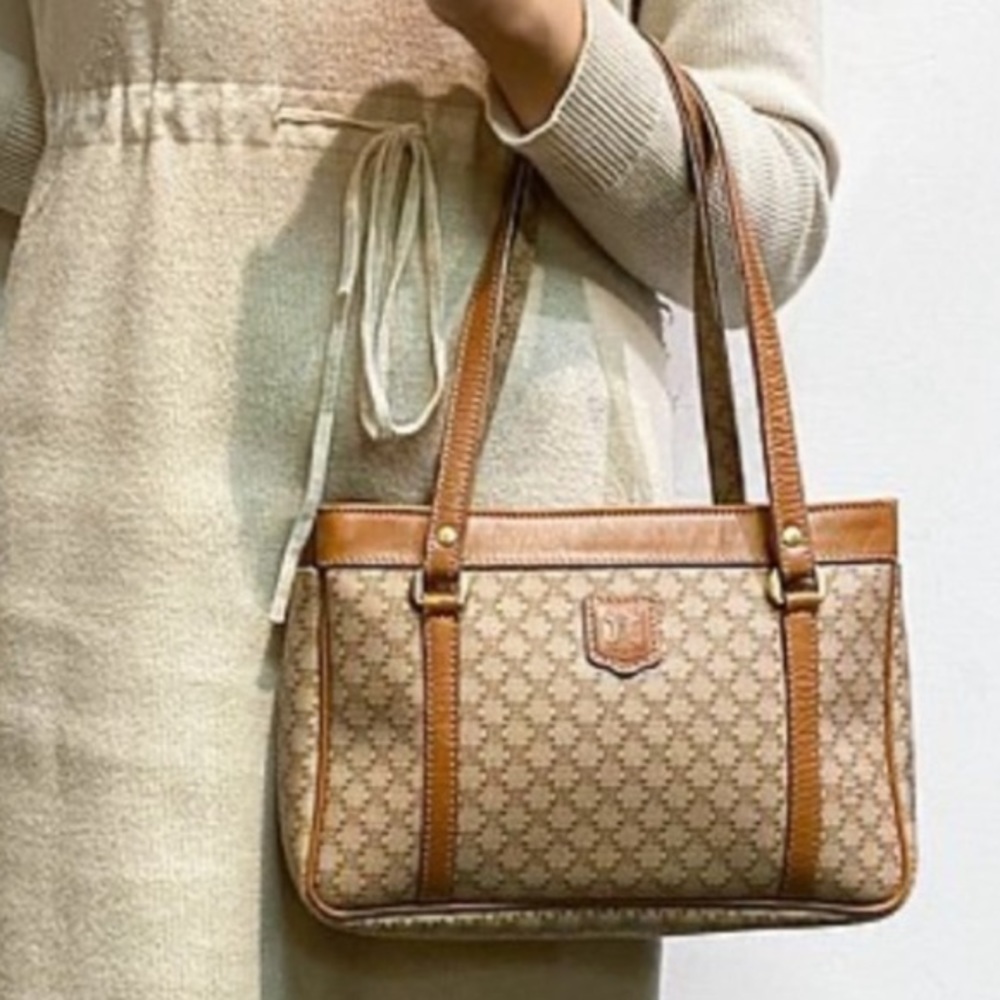 Celine Brown monogrammed hand basin excellent condition